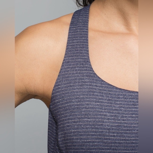 Lululemon Wild Tank - Picture 2 of 9